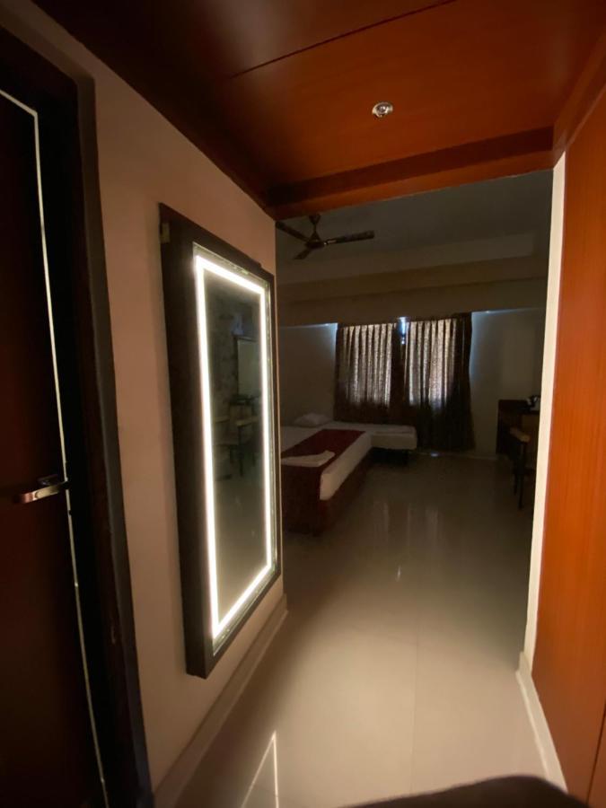 Maya Residency Tiruchirappalli Extérieur photo