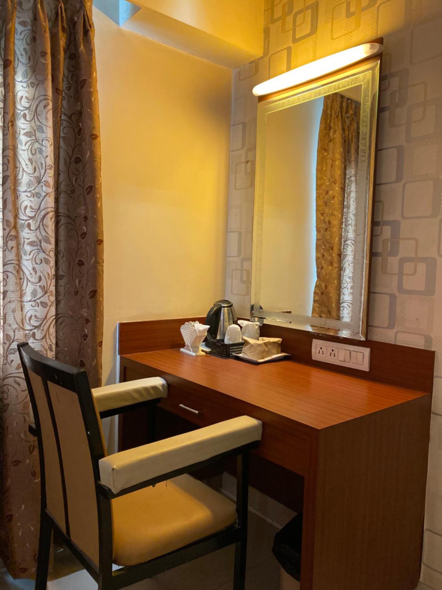 Maya Residency Tiruchirappalli Extérieur photo